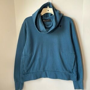 Under Armour Women's  Large Sweatshirt Hoodie  Cropped